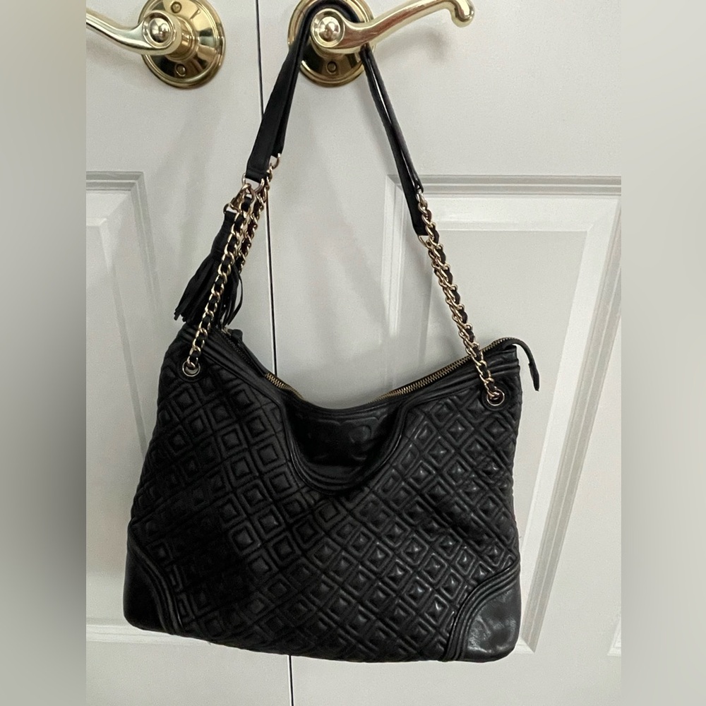 Tory Burch, Black Quilted Chain Strap Bag
